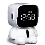 Настільний годинник-будильник космонавт Robot clock