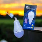 Акумуляторна аварійна світлодіодна LED лампочка 20W E27 з 2 акумуляторами та крючком Акумуляторна аварійна світлодіодна LED лампочка 20W E27 з 2 акумуляторами та крючком